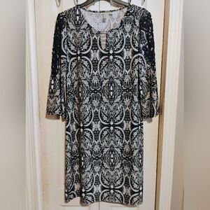 Tacera Black and White Patterned Dress
